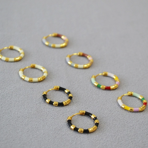 Minimalistische Messing Gold Plattiert Emaille Creolen Bunte Huggie Ohrringe Für Damen Mode Koreanischen Stil Täglich Schmuck