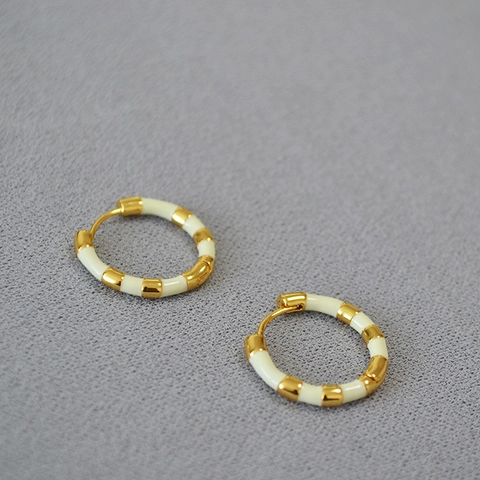 Minimalistische Messing Gold Plattiert Emaille Creolen Bunte Huggie Ohrringe Für Damen Mode Koreanischen Stil Täglich Schmuck