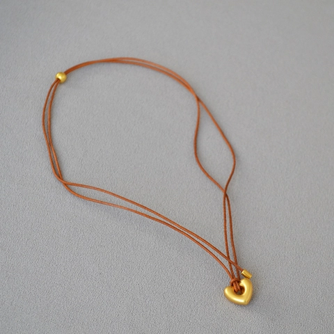 Vintage Maillard Stil Herz Anhänger Halskette Braune Lederkordel Verstellbar Galvanisierte Kupfer Legierung Schmuck Für Damen