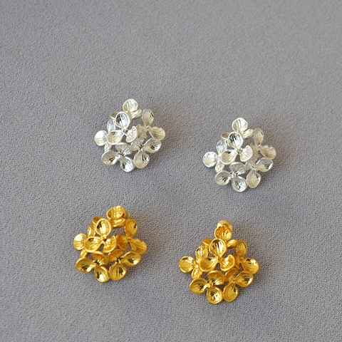 Pendientes de Botón de Flores en Capas de Latón Vintage Con Poste de Plata de Ley 925 Joyería Botánica para Mujer