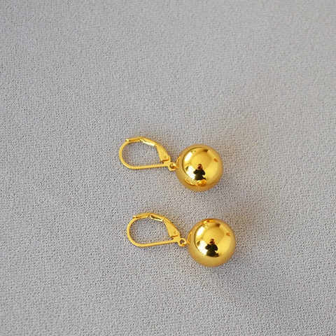 French Minimalist Gold Plated Hollow Copper Ball Leverback Earrings For Women High Polish Sphere Drop Earrings Jewelry