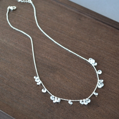 Elegante Collana con Pendente a Goccia di Zirconia in Ottone Placcato Argento Lucido Catena a Goccia per Donna Gioielli