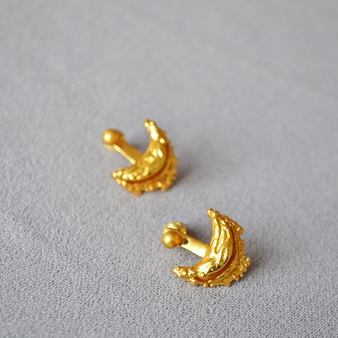 Boucles d'Oreilles Clous Croissant de Lune en Laiton Vintage Français Texture Irrégulière Pour Femmes Plaqué Or 18K Tige Argent 925