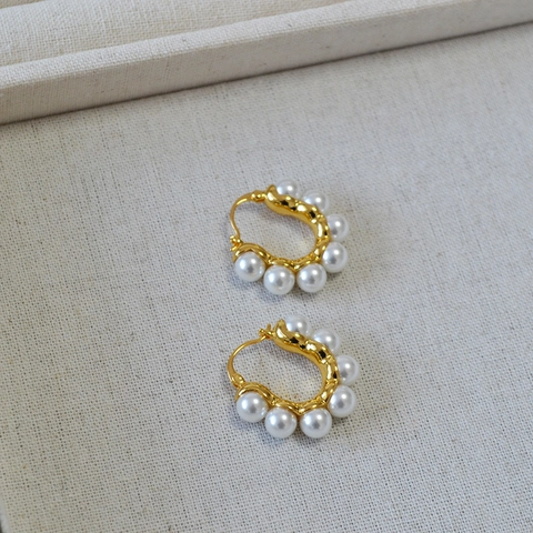 Orecchini a Cerchio con Perle Artificiali Barocche Vintage Francese per Donna in Ottone Placcato Oro a Forma di C Gioielli