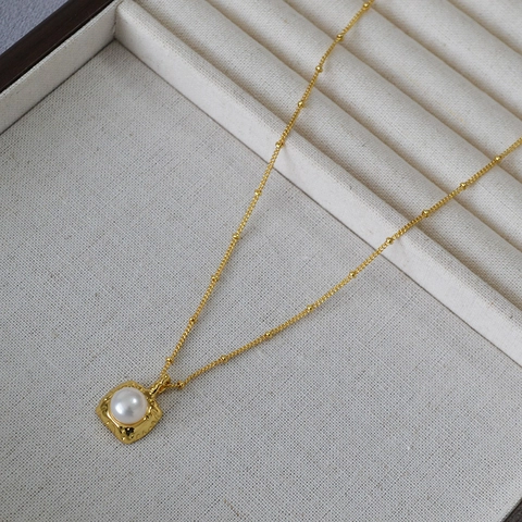 Collar con Colgante Cuadrado de Latón Chapado en Oro Vintage Francés para Mujer Elegante Perla de Agua Dulce Cadena Satélite Joyería