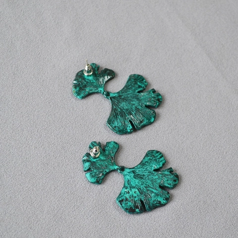 Orecchini a Bottone Foglia di Ginkgo Vintage Ottone Ossidato Blu Verde Perno in Argento Sterling 925 Gioielli Botanici Eleganti Donna