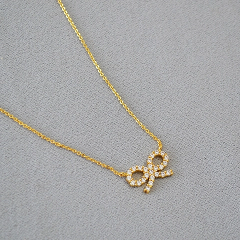 Collana con Pendente a Fiocco in Ottone Placcato Oro per Donna Minimalista in Zirconia Perlata Gioielli di Moda a Catena