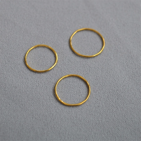 Minimalist Brass 18K Gold Plated Hammered Texture Stacking Band Ring For Women Fashion Niche Design Plain Finger Ring Jewelry