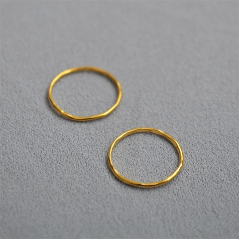 Minimalist Brass 18K Gold Plated Hammered Texture Stacking Band Ring For Women Fashion Niche Design Plain Finger Ring Jewelry