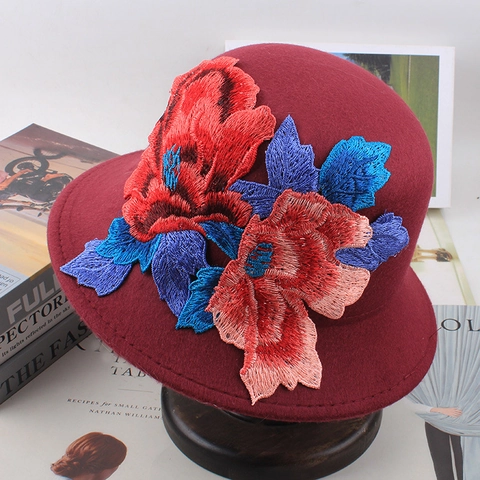 Chapeau Cloche Vintage en Acrylique pour Femmes avec Fleurs Brodées Style Ethnique Chaud Automne Hiver Chapeau Seau