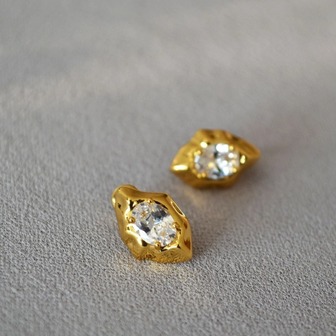 Orecchini a Bottone in Zirconia Stile Lava Irregolare per Donna Orecchini Geometrici Minimalisti in Ottone Placcato Oro Con Perno in Argento 925