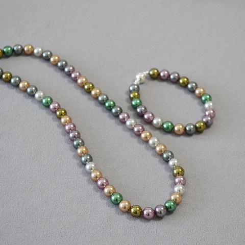 Collana di Perle Artificiali Multicolore Retro per Donna Elegante Choker con Chiusura Magnetica Colore Caramella Bracciale Gioielli