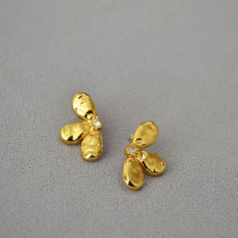 French Vintage Gold 3D Petal Flower Stud Earrings With 925 Sterling Silver Post Zirconia Elegant Floral Jewelry For Women
