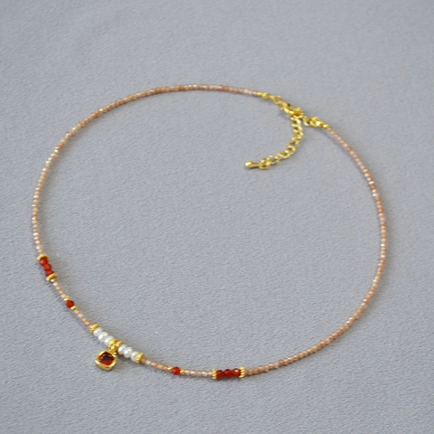 Collana di Perline di Zirconia Champagne e Perla d'Acqua Dolce Donna Placcata Oro Fatta a Mano Ciondolo Pietra Rossa Quadrata