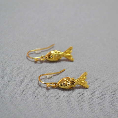 Orecchini a Pesce con Coda Mobile in Ottone Placcato Oro Piccoli Orecchini a Gancio Animali Strass Gioielli Minimalisti per Donna Regalo