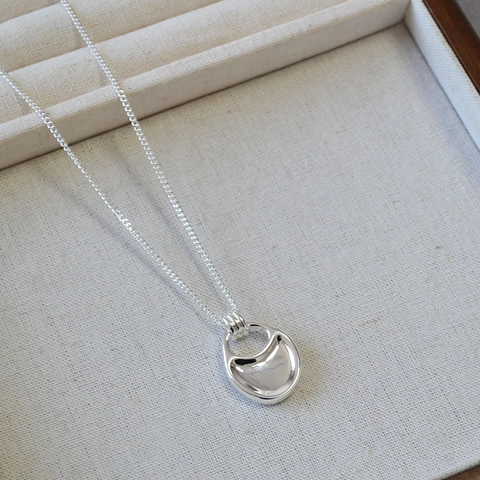 Collana con Pendente a Forma di Bisaccia in Rame Placcato Argento Catena Lunga per Maglione da Donna Gioielli Lucidati a Specchio