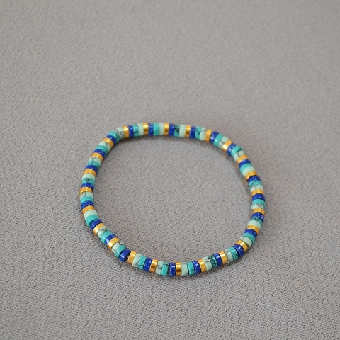 Bohemian Synthetischer Türkis Heishi Perlenarmband Vintage Handgemachte Elastische Scheibenperlen Stretch Vergoldeter Kupferschmuck