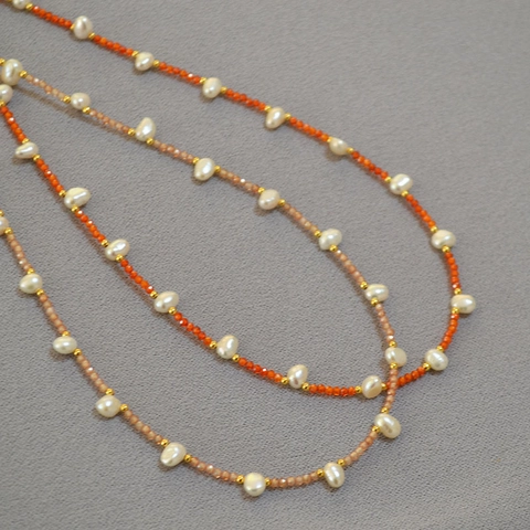 Collana di Perle d'Acqua Dolce e Zirconia Fatta a Mano con Petali per Donna Gioielli Eleganti Color Champagne Rosso Arancio