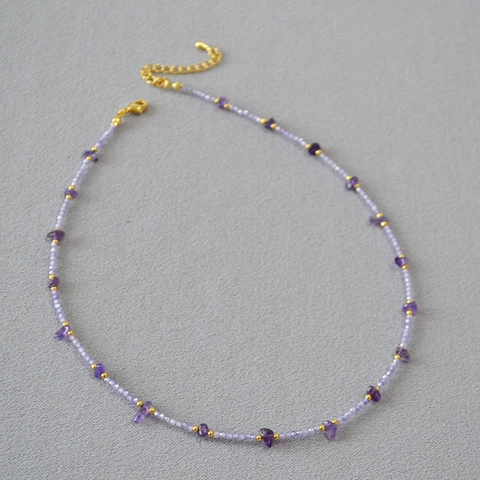 Elegante Collana di Perline di Ametista per Donna Pendente in Pietra Naturale Irregolare Catena a Clavicola Gioielli alla Moda Placcati in Oro