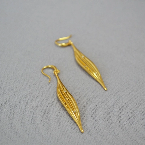 High-End Leaf Zirconia Drop Earrings For Women Gold Plated Brass Long Dangle Earrings With 925 Sterling Silver Earring Post