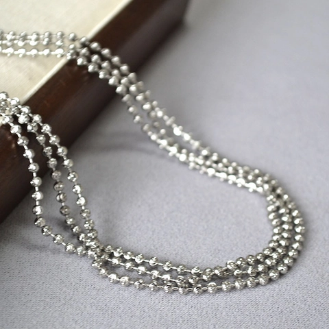 Collana a Catena con Perle Incise Italiane per Donna in Lega di Rame Placcata Platino Oro Minimalista Lucida Gioielli da Regalo
