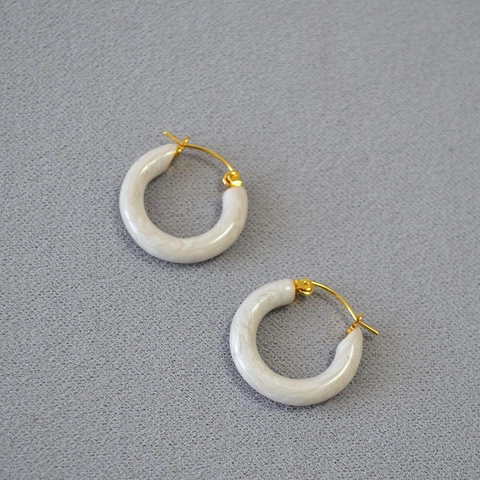 Orecchini a Cerchio in Ottone Placcato Oro Smalto Fatto a Mano per Donna Minimalista Motivo Marmo Tondo Gioielli Geometrici