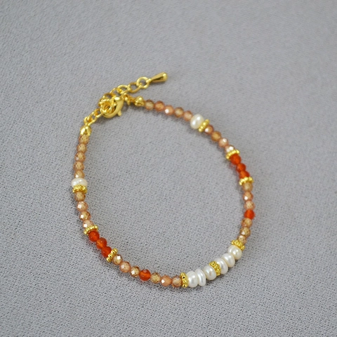 Bracciale in Zirconia Champagne e Perle d'Acqua Dolce per Donna Vintage Fatto a Mano Agata Charm Gioielli Regolabili