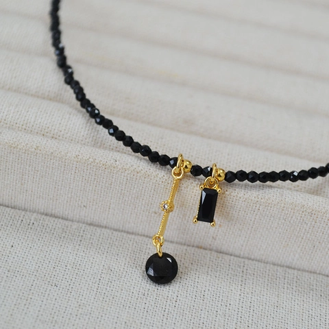 Collana Con Ciondolo in Perline di Spinello Nero Rame Placcato Oro Geometrico Strass Catena per Clavicola Gioielli Minimalisti Coreani Donna