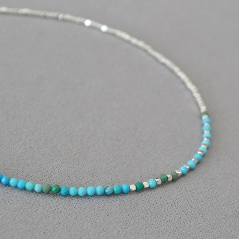 Collar de Cuentas de Magnesita Verde Bohemio Pepitas Geométricas Plateadas Gargantilla Ajustable Joyería Minimalista Regalo