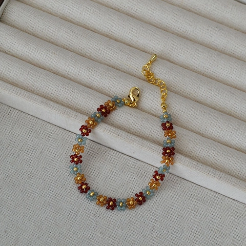 Pulsera Bohemia Tejida a Mano con Perlas de Flores Estilo Étnico Vintage Pulsera Floral con Cadena Ajustable para Regalo de Joyería de Mujer