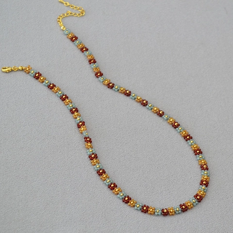 Collana Boho Fatta a Mano con Perline Margherita per Donna Vintage Floreale Girocollo in Perline di Vetro Gioielli