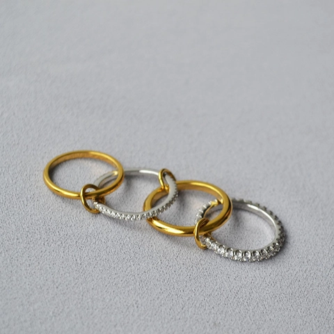 Anello a Fascia Impilabile in Rame Placcato Oro Argento Multistrato Intrecciato con Zirconia per Donna Gioielli di Moda