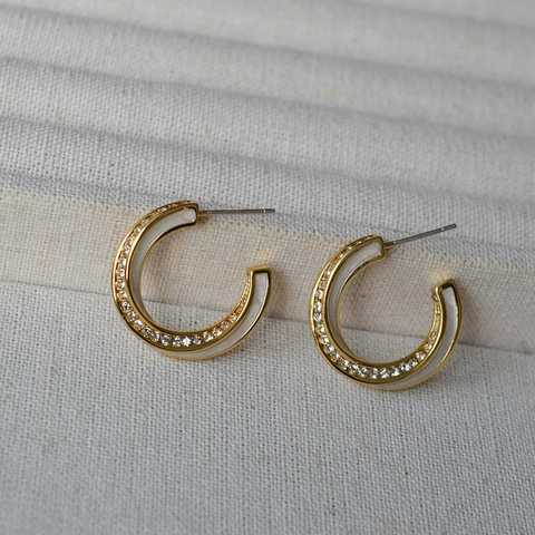 Orecchini a Cerchio C Mobius in Rame Placcato Oro e Smalto Con Accenti in Zirconia e Perno in Argento Sterling 925 Gioielli Donna