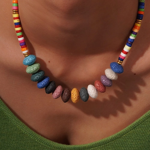 Collana di Perline in Pietra Lavica Naturale Colorata Bohémien per Donna Catena in Acciaio al Titanio Arcobaleno Multistrato Gioielli Stile Etnico