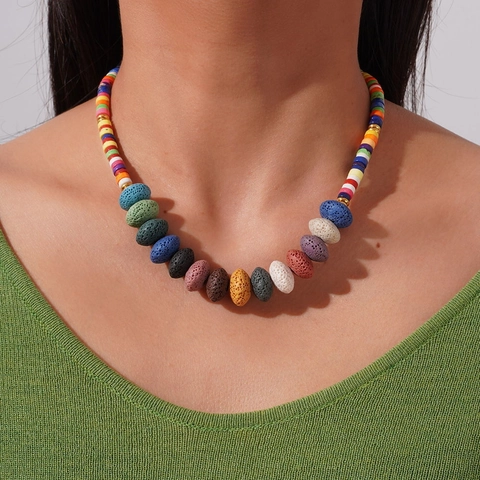 Collana di Perline in Pietra Lavica Naturale Colorata Bohémien per Donna Catena in Acciaio al Titanio Arcobaleno Multistrato Gioielli Stile Etnico