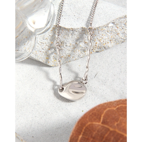 Collana con Pendente Meteorite in Argento Sterling 925 Minimalista da Donna Forma a Fagiolo Catena Veneziana Gioielli