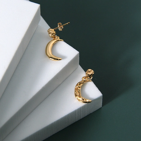 Pendientes de Botón de Luna Creciente de Plata de Ley 925 para Mujer Estilo INS Coreano Joyería Chapada en Oro Martillada
