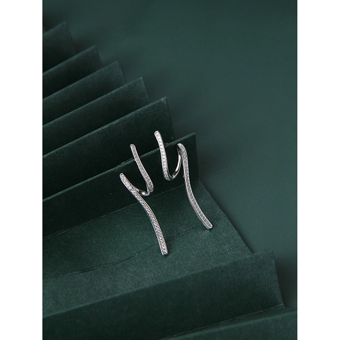S925 Sterlingsilber Fließwasser Zirkonia Ohrstecker Für Damen Minimalistische Schicke S-Kurve Welle Silber Ohrringe Schmuck