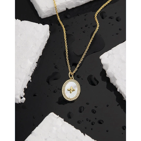 Collana con Pendente a Fiore Ovale in Argento Sterling 925 Placcato Oro per Donna Elegante Collana a Catena con Perla Artificiale e Strass Gioielli
