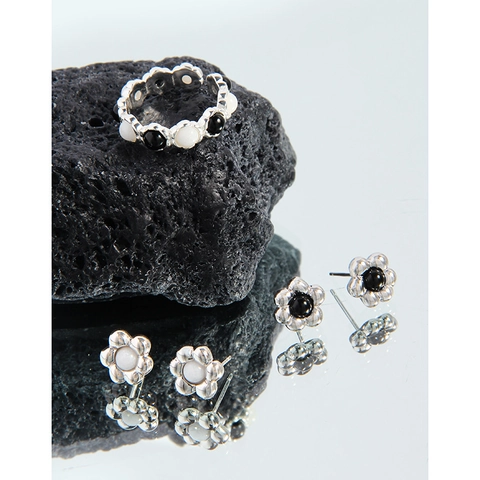 Anello Aperto in Argento Sterling 925 con Pietra Naturale a Fiore Bianco Nero Geometrico Regolabile per Donna Gioielli Vintage