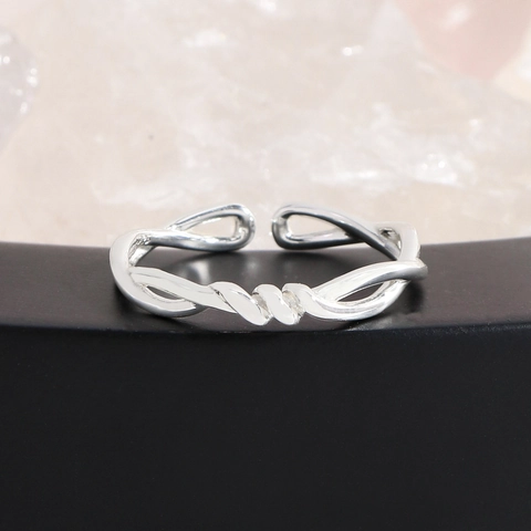 Minimalistischer 925 Sterlingsilber Verdrehter Kreuz Hohl Offener Ring Für Damen Verstellbarer Feiner Schmuck Galvanisierter Silberring