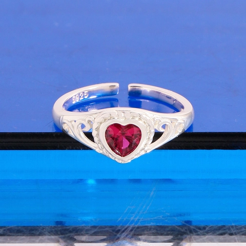 Vintage S925 Sterling Silver Heart Ring For Women Red Rhinestone Inlaid Open Adjustable Filigree Scroll Ring Jewelry