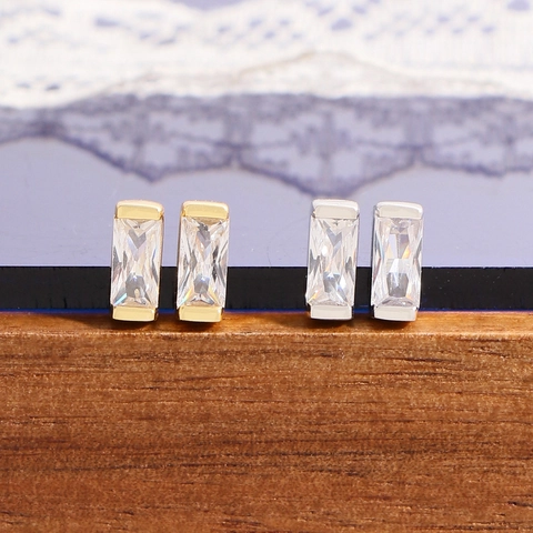 Orecchini a Bottone in Argento Sterling 925 Rettangolare Zirconia per Donna Minimalista Taglio Baguette Geometrico Gioielli