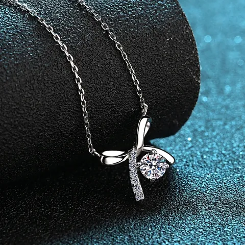 Collana Con Pendente a Fiocco in Argento Sterling 925 per Donna Moissanite Rotonda Brillante Zirconia Gioielli Catena