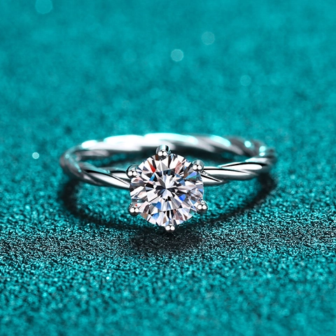 925 Sterlingsilber Moissanit Ring Für Damen Rundschliff Solitär Gedrehtes Band Sechs-Klauen-Fassung Mode Schmuck Ring