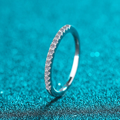 Lussuoso Anello Eternity in Argento Sterling S925 Con Moissanite Per Donna Minimalista Intarsiato Luccicante Regalo Gioielli