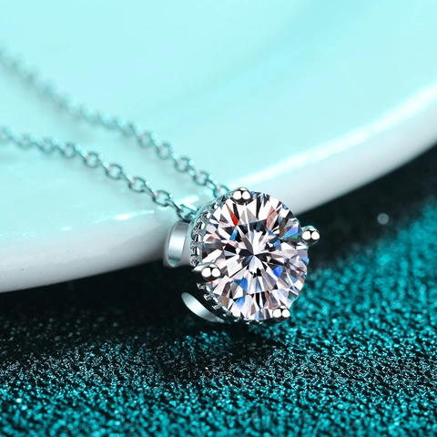925 Sterling Silver Moissanite Zirconia Pendant Necklace For Women Round Brilliant Cut Elegant Minimalist Daily Jewelry