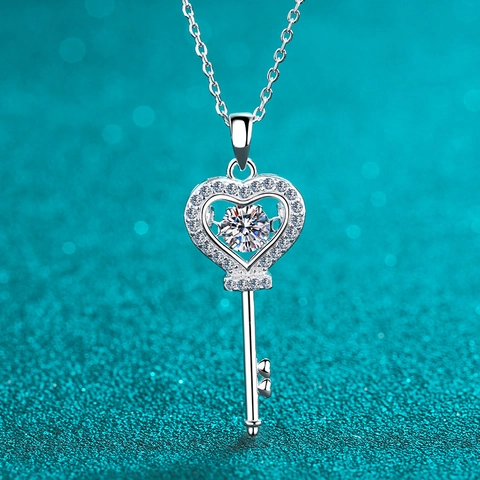 Collana con Ciondolo a Chiave a Cuore in Argento Sterling 925 per Donna Moissanite Intarsiato Pietra Mobile Gioielli Romantici per Fidanzamento Regalo