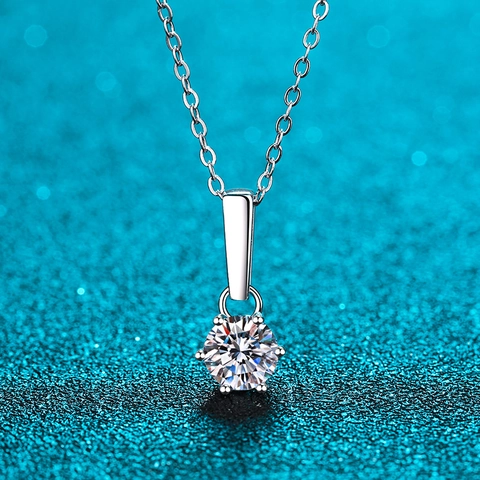 Collier Pendentif en Argent Sterling 925 Moissanite Zirconia Solitaire Couronne à Six Griffes Chaîne Étincelante Bijoux de Mode Cadeau Femme