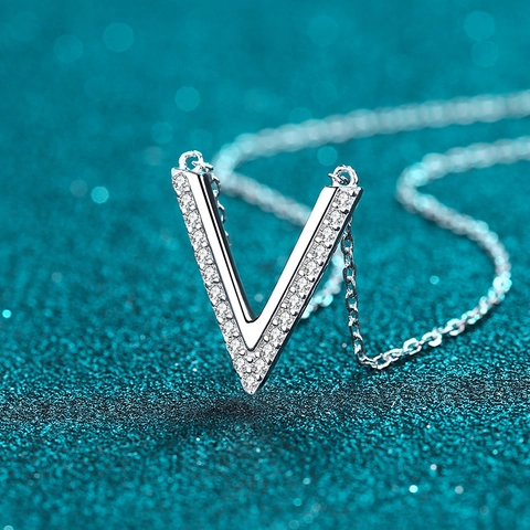 Collana con Pendente a V in Argento Sterling 925 per Donna Collana Moissanite Minimalista Raffinata Gioielli Regalo Donna